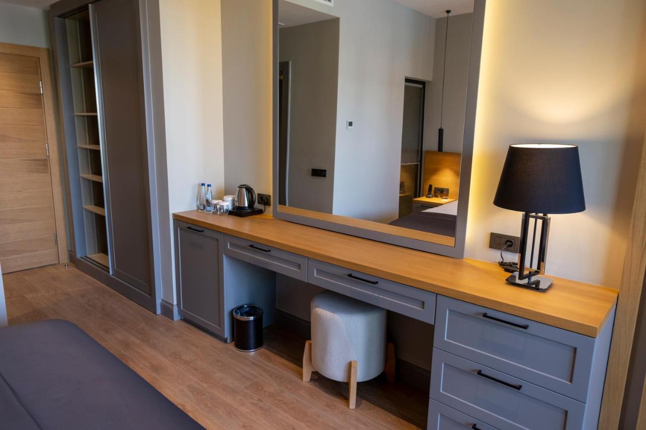 Celeste Bella Luxury & 4*