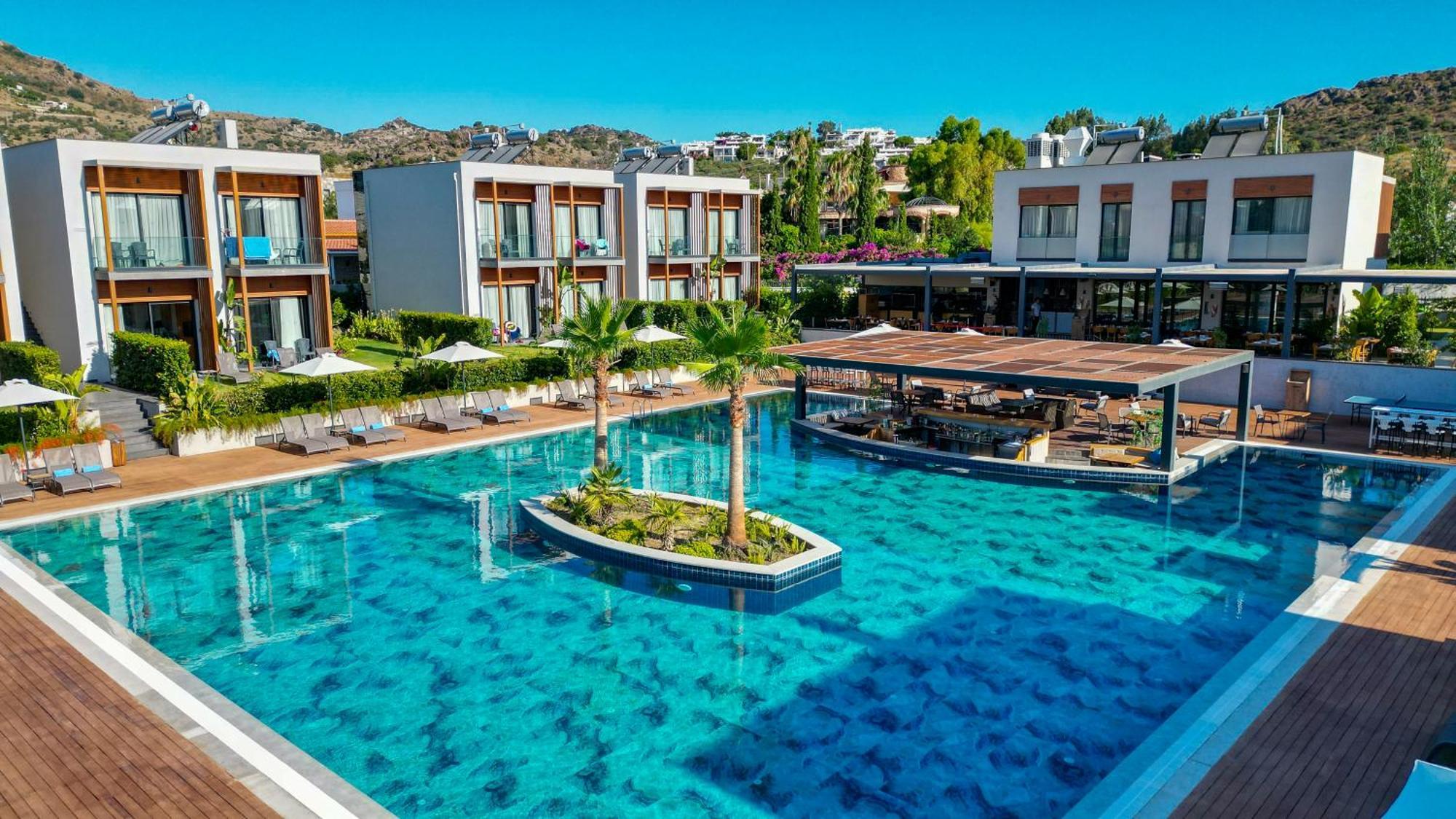 Celeste Bella Luxury & Ortakent