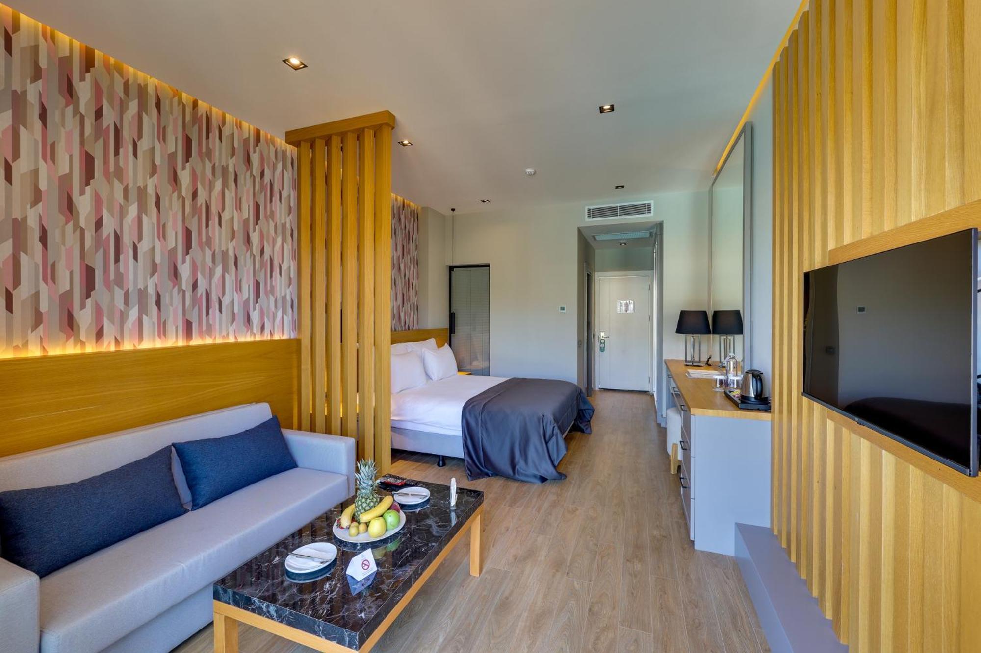 Celeste Bella Luxury &
